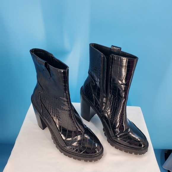 Boohoo faux croc black platform lug boots US 9 - Picture 3 of 12